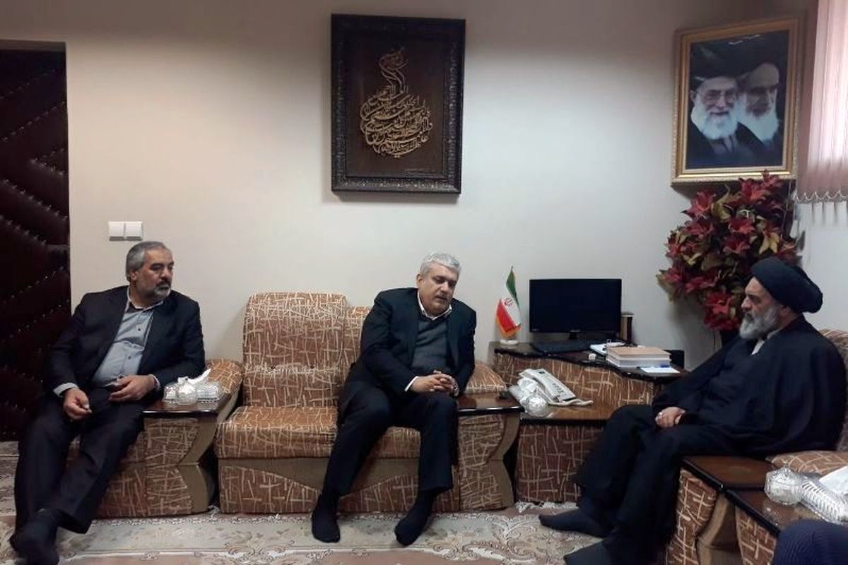 سورنا ستاری
