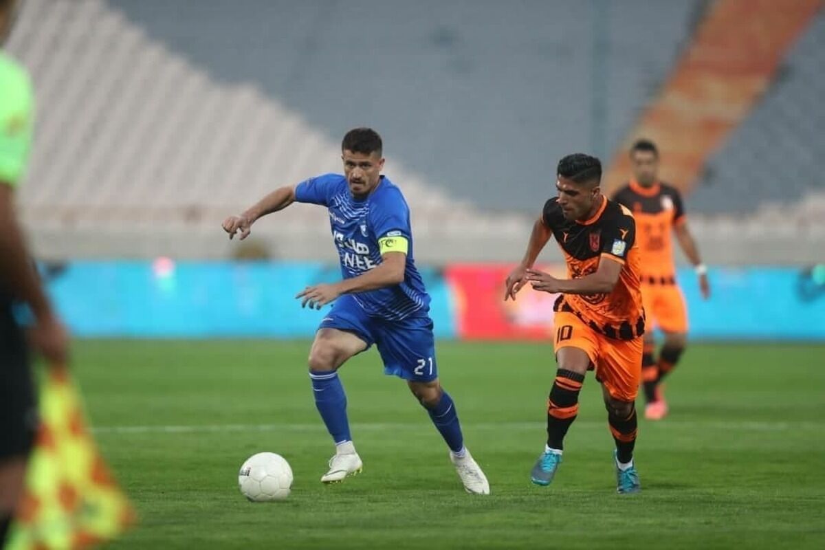 استقلال و مس