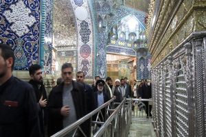 نماز جماعت و مراسمات مذهبی حرم حضرت معصومه تعطیل شد