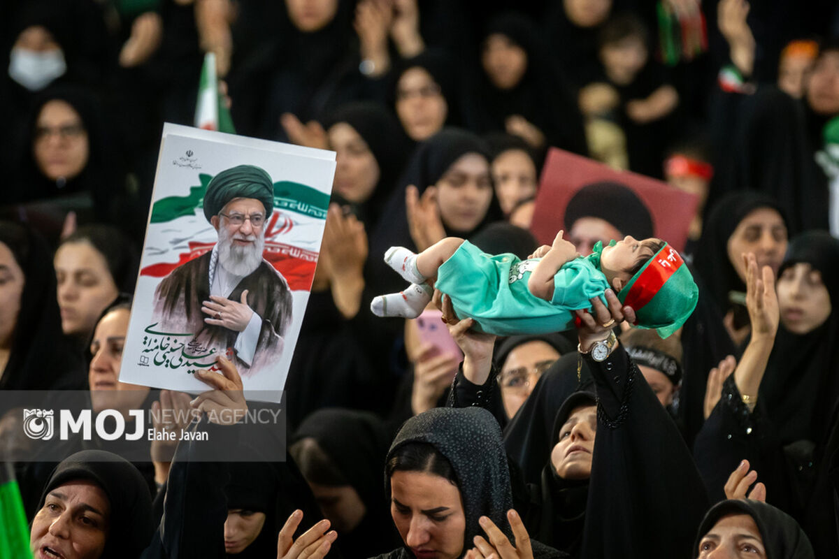 مراسم شیرخوارگان حسینی در مصلی امام خمینی(ره)