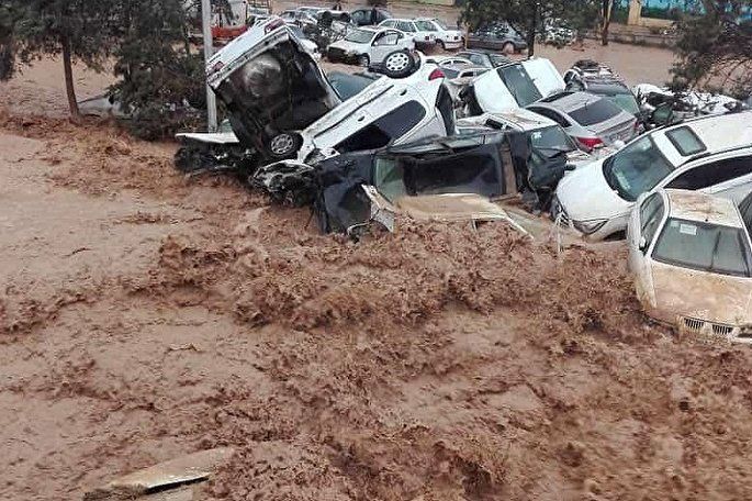 اختصاص ۵ میلیارد تومان تنخواه جهت هزینههای ناشی از سیل در شیراز
