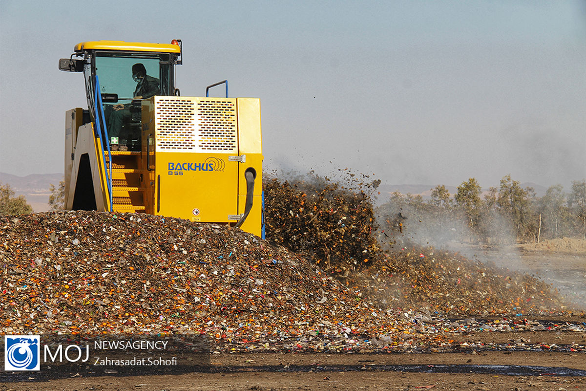 بازدید اصحاب رسانه از سایت مدیریت پسماند البرز قم