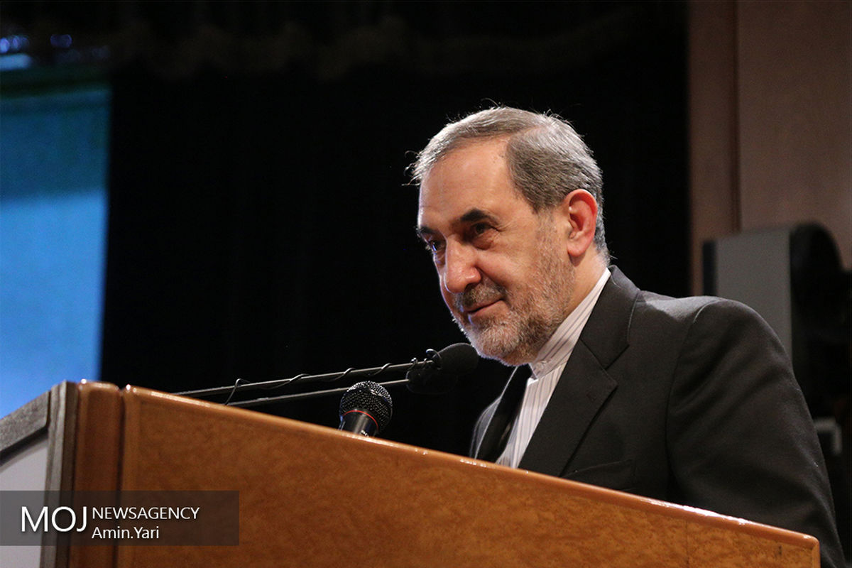 مراسم رونمایی از کتاب مصور خلیج فارس با حضور علی اکبر ولایتی