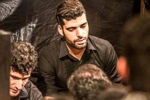 عزاداری مهدی طارمی در شب تاسوعا در بوشهر + فیلم