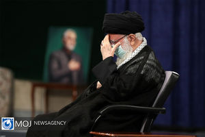 عزاداری شب هفتم ماه محرم با حضور مقام معظم رهبری