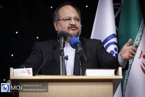 تشکیل هر بنگاه‌ اقتصادی مصادف است با آغاز باج‌گیری‌های محلی / مدعی هستیم که حداقل ها را برای زندگی بازنشستگان فراهم کردیم