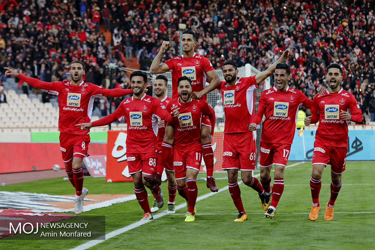 دیدار+تیم+های+فوتبال+پرسپولیس+و+پدیده+مشهد