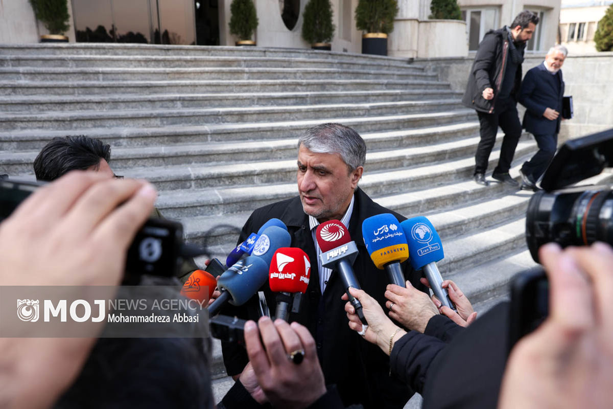 حاشیه جلسه هیات دولت -  ۸ اسفند