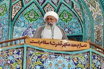 تأکید امام جمعه میناب بر حفظ خطوط قرمز و وحدت ملی