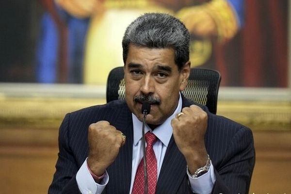 مادورو آماده دفاع در برابر آمریکا است