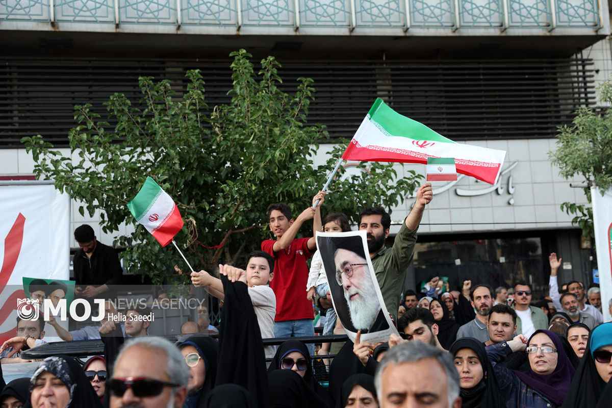 تجمع مردمی در محکومیت تجاوز آمریکا