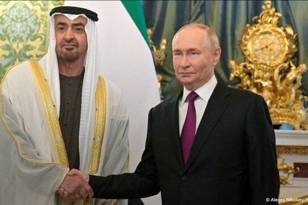 رئیس جمهور روسیه با رئیس امارات به بر برقراری آتش‌بس فوری در غرب آسیا تاکید کردند