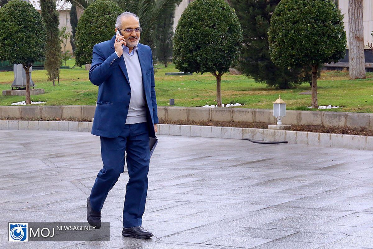 معاون پارلمانی رئیس جمهور