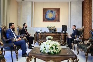 رئیس‌جمهور موقت سوریه و رئیس دستگاه اطلاعاتی عراق در دمشق دیدار کردند