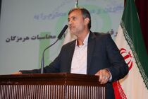 با بی قانونی مردم را به نظام و دولت بی اعتماد نکنیم