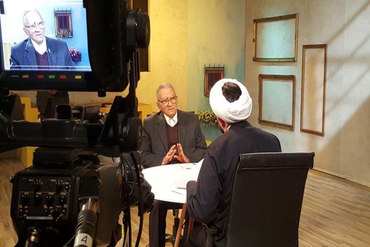 کریم مجتهدی در شب روایت