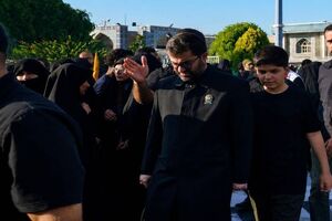 رئیس سازمان مدیریت راهبردی انرژی در آیین تشییع و تدفین رهبر شهید انقلاب در حرم مطهر رضوی حضور یافت