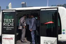 مینی‌بوس بدون راننده در دبی تردد آزمایشی دارند + تصاویر