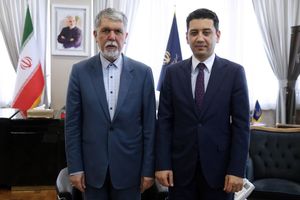 سینمای ایران و ارمنستان می‌تواند پایه جدی گسترش روابط فرهنگی هنری دو ملت قرار گیرد