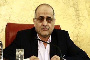 نماینده مقتدر مجلس تبدیل به نماینده ملتمس شده است