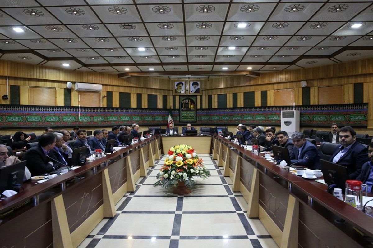 نشست اقتصاد مقاومتی استاندار کرمانشاه