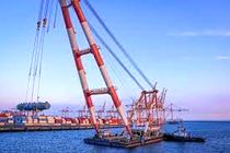 تخلیه محموله فوق سنگین ۲۵۴ تُنی در بندر شهید رجایی