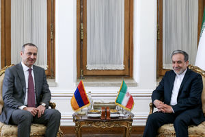  دبیر امنیت ارمنستان با وزیر خارجه ایران دیدار کرد
