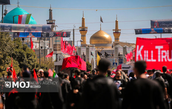 تشییع پیکر مطهر قائد شهید انقلاب اسلامی در مشهد مقدس