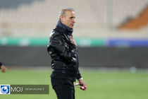 از قهرمانی دور شدیم اما نباید از مبارزه دست بکشیم