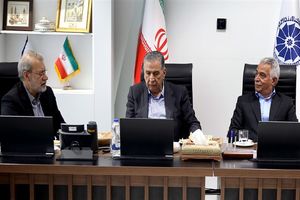 یک تیم اقتصادی با محوریت اتاق بازرگانی، صنایع، معادن و کشاورزی ایران در کنار مذاکرات سیاسی حضور یابد