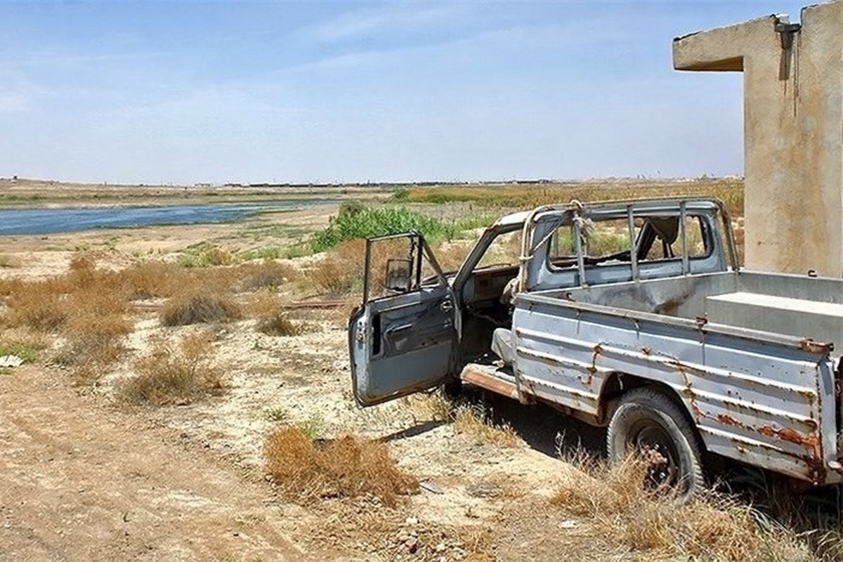 کشف کارگاه تولید پوشک بچه در طویله منزلی 