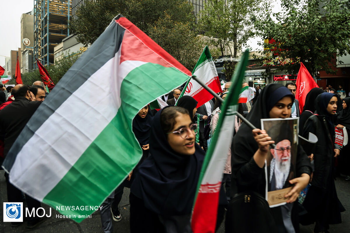 راهپیمایی ۱۳ آبان در تهران