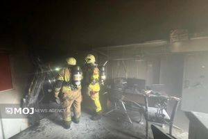 حریق در ستارخان/ نجات 12 نفر و سقوط جوان از طبقه چهارم