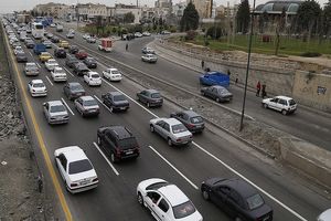 ترافیک در آزادراه‌های استان قزوین نیمه‌سنگین است