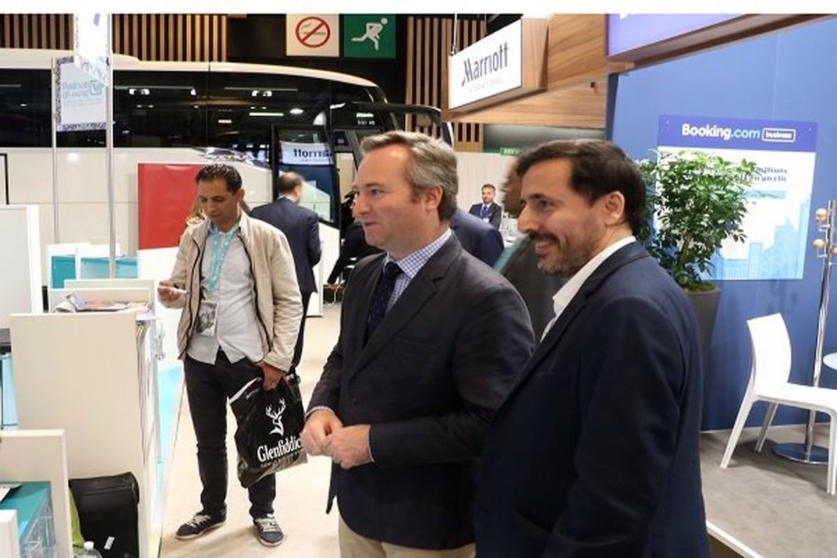 نمایشکاه تاپ رزا