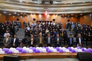 تجلیل از ۱۸۰ دانش آموز، معلم و مدیر برتر استان فارس «طرح همیار معلم» در شیراز