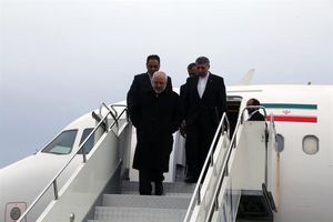 وزیر امور خارجه وارد گینه شد