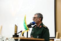 هدف از تشکیل سپاه و بسیج حفاظت از انقلاب و خدمت به مردم است