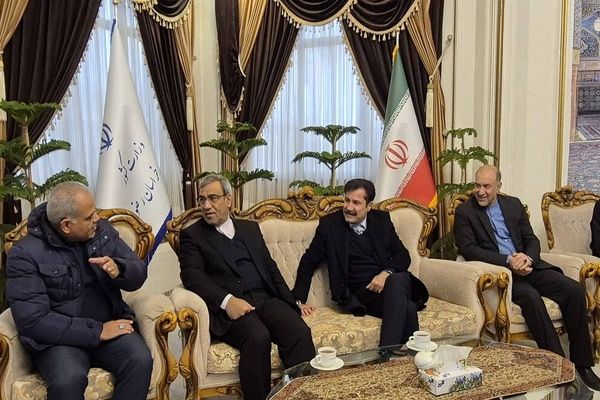 معاون رئیس‌جمهور به مشهد سفر کرد