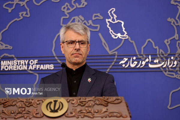 صلح واقعی تنها با پایان اشغالگری و خروج نظامی آمریکا از منطقه محقق می‌شود