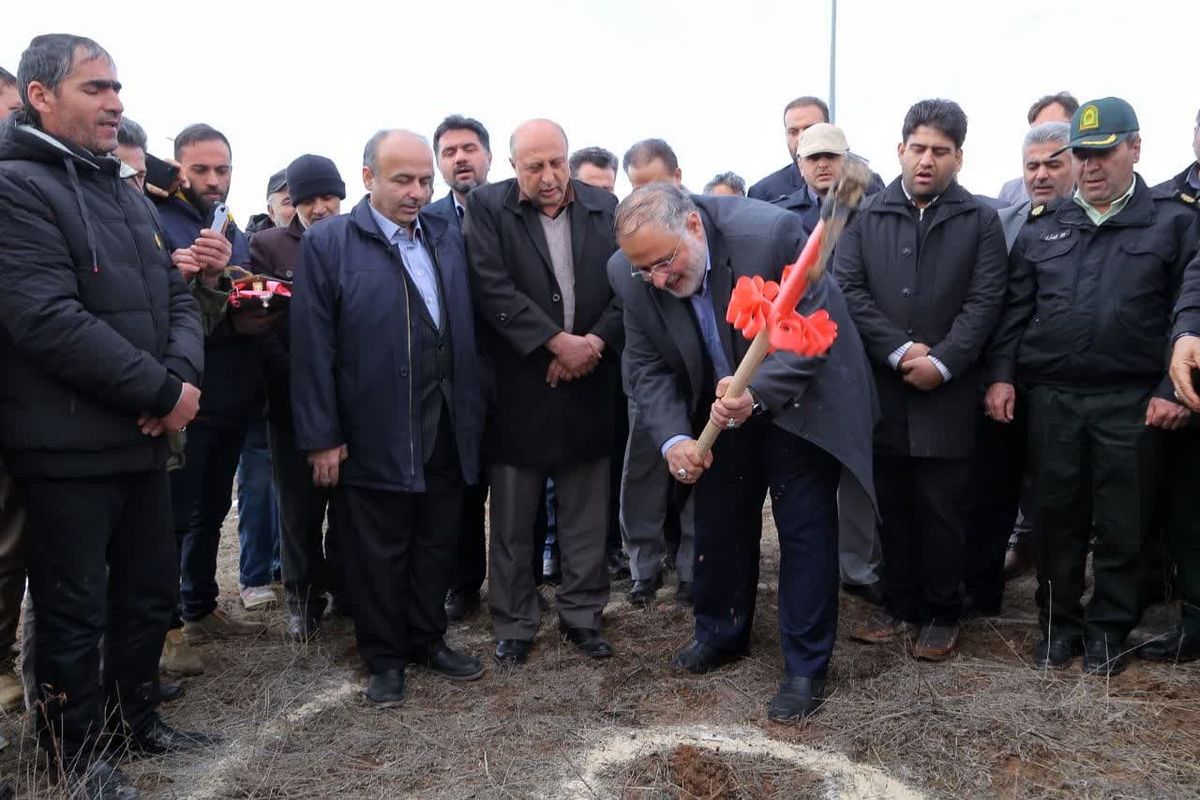 گلنگ زنی استاندار قزوین