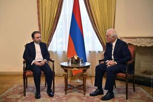 دیپلمات ایرانی با رئیس‌جمهور ارمنستان رایزنی کرد