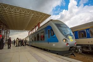  قطار ترکیبی تهران-کربلا راه‌اندازی می‌شود + فیلم