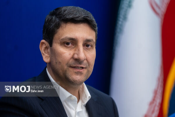 وزیر ارتباطات بر یکپارچه‌سازی سکوها و پلتفرم‌های خدمات فضایی تاکید کرد
