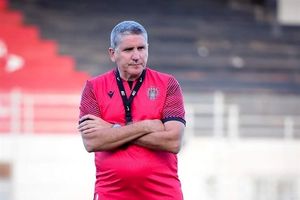 گاریدو همچنان نیازمند بازیکن و دروازه‌بان است