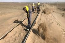 توفان شن قطار سرخس را زمین گیر کرد