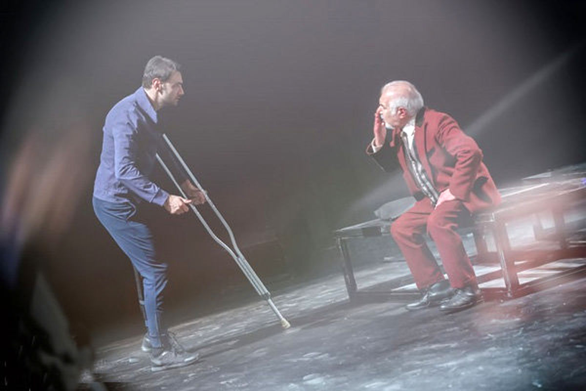 نمایش شیروانی داغ