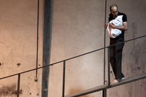 اجرای «پدر یک دقیقه ای» آغاز شد + تصویر