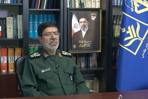سردار شریف از رونمای آثار جدید تاریخ شفاهی فرماندهان در هفته دفاع مقدس خبر داد