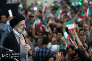  انحراف و فتنه خط قرمز ماست/ می‌گوییم «اشتغال»، می‌گویند «دیوار»